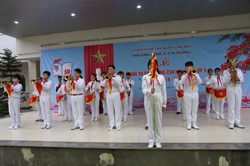 Lễ bế giảng và ra trường của học sinh lớp 9 năm học 2018-2019 của trường THCS Sài Đồng 